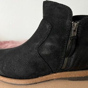 Born Boots Brand New Thia Black Distressed Leather Size 10
